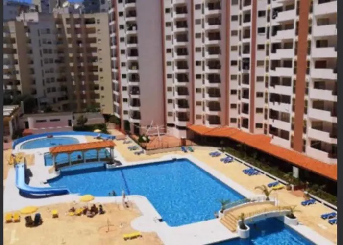 Da Rocha Costa Azul 아파트 *